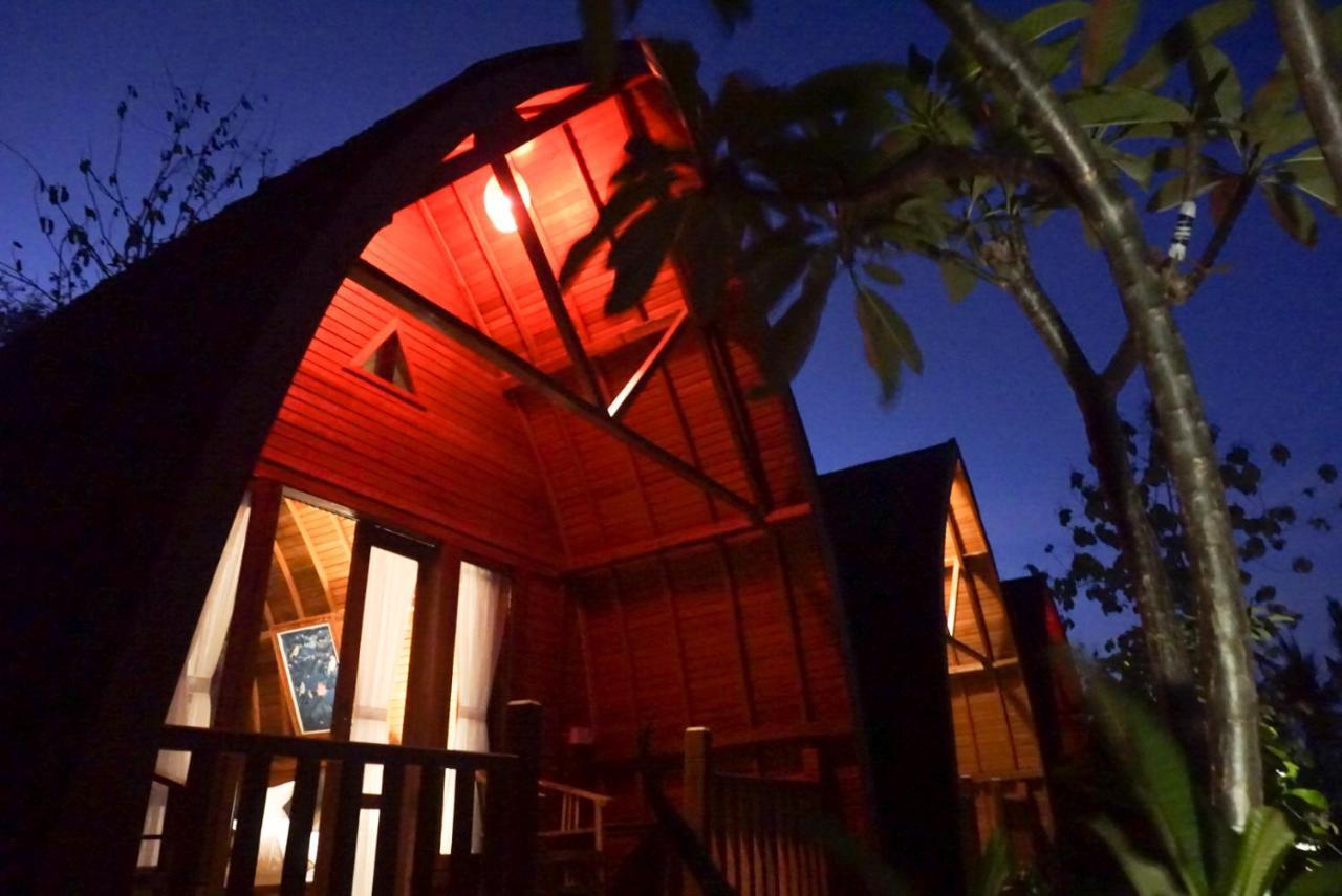 Kibu Kauh Sunrise Cottage Sakti Eksteriør billede